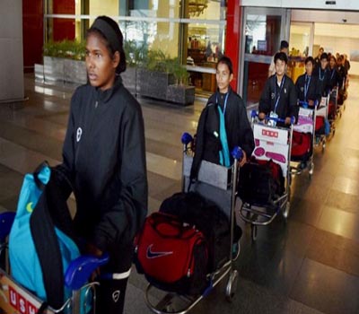 نیپال سے محفوظ ہندوستان واپس ہوئی لڑکیوں کی انڈر 14فٹ بال ٹیم