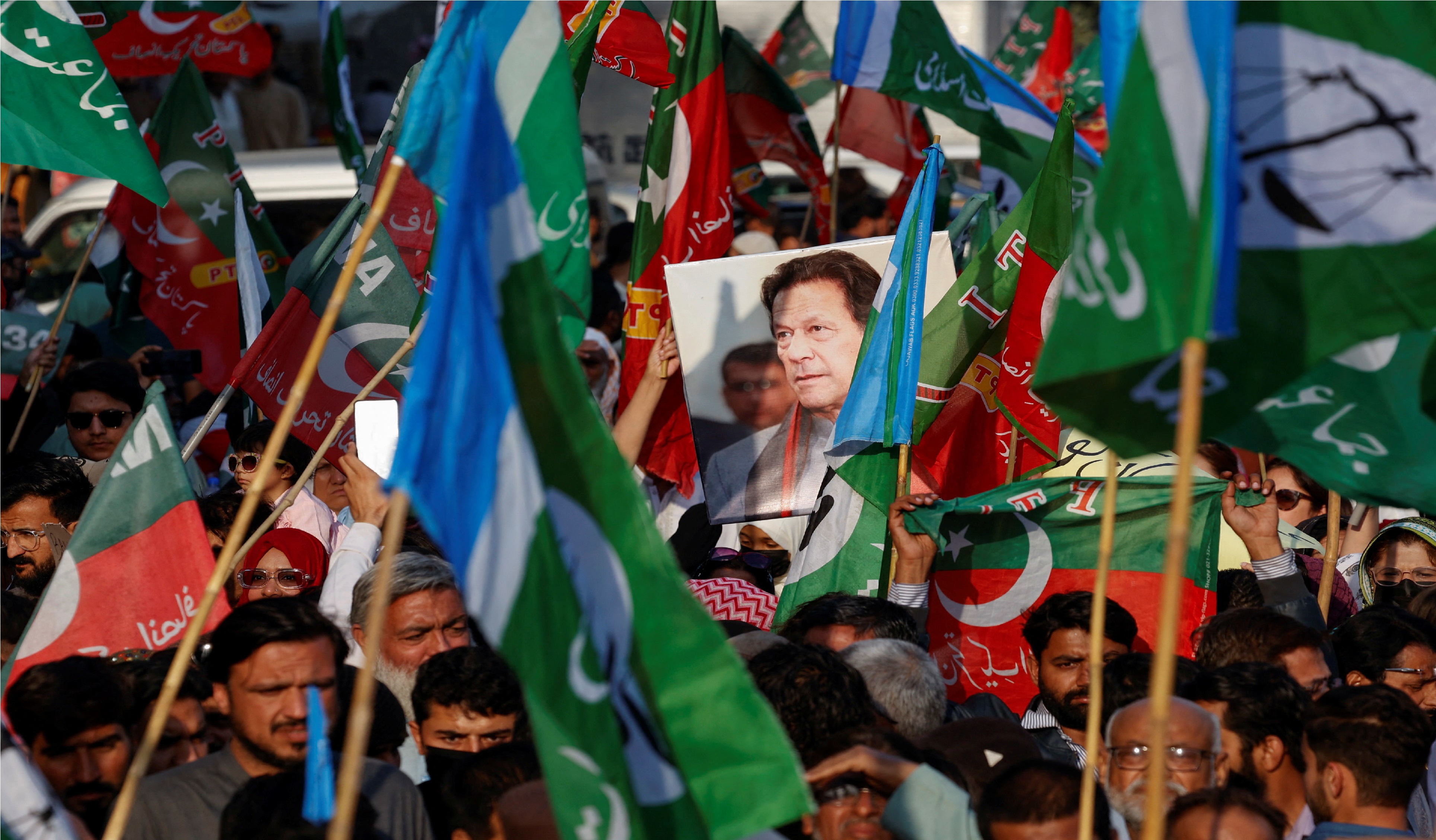 پاکستان تحریک انصاف کی بڑی کامیابی، مخصوص نشستوں کی اہل قرار